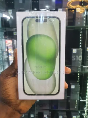 New Apple iPhone 15 128 GB Green