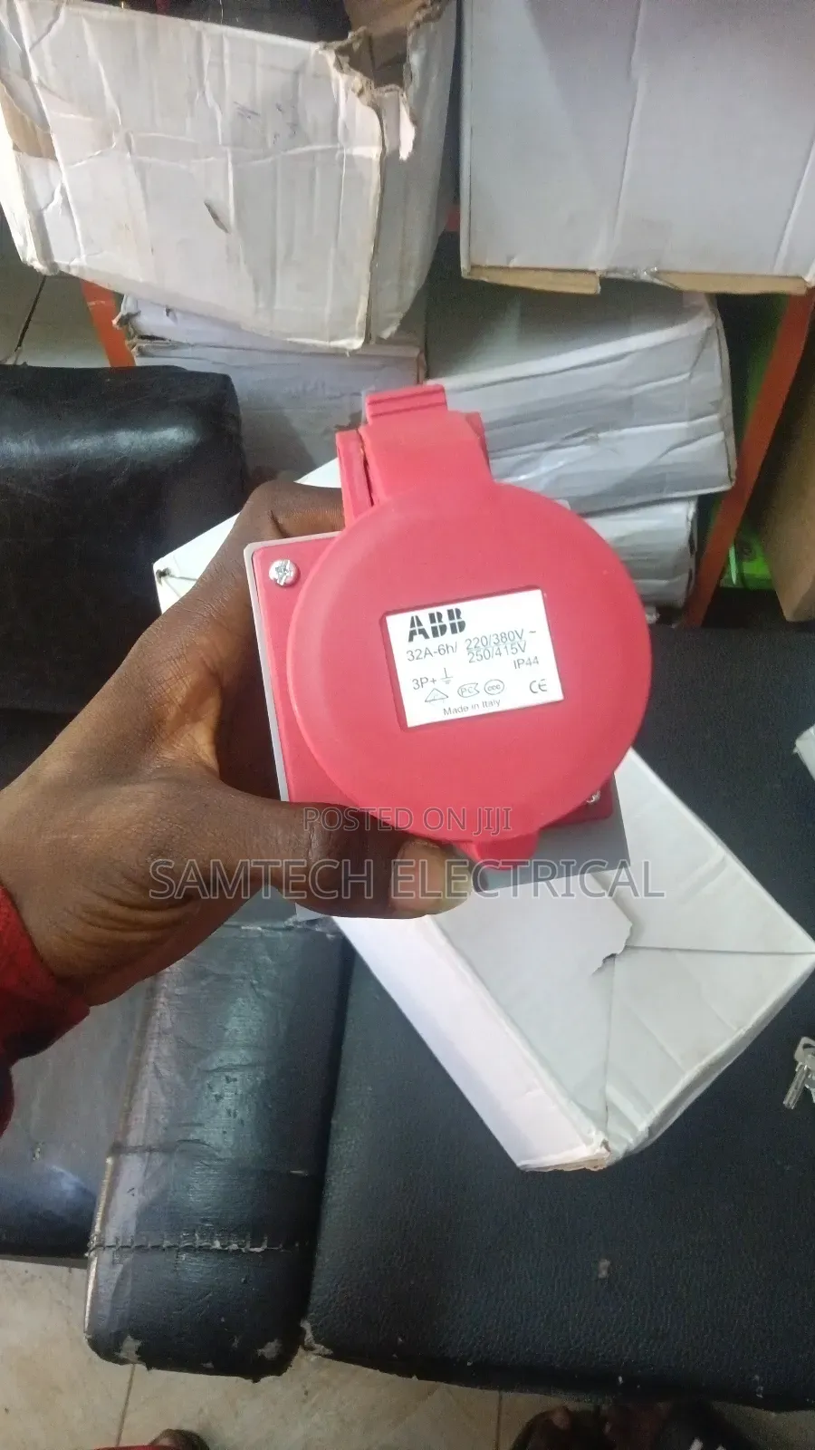 32a 4pin Industrial Socket and Plug Abb