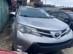 Toyota RAV4 2014 Silver