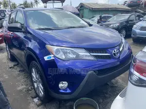 Toyota RAV4 2015 Blue