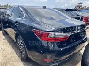 Lexus ES 2015 Black