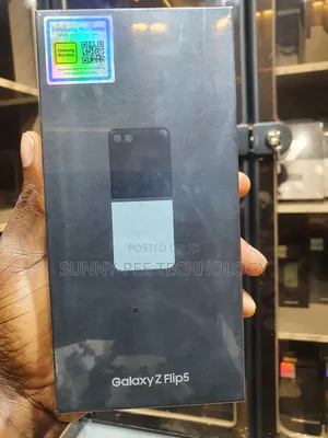 New Samsung Galaxy Z Flip 5 256 GB Green
