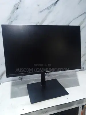 Samsung Monitor 27 QHD2560*1440 IPS Panel 75hz 16:9 Ratio USB C Port