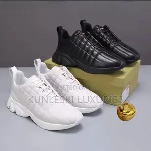 Original Burberry Designer Leather Sneakers in Black and White
