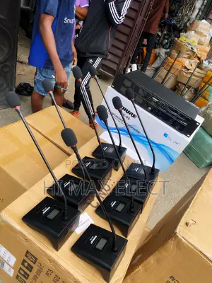 Professional 8 Channels Conference Microphone