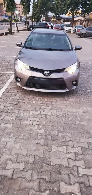 Toyota Corolla 2015 Gray