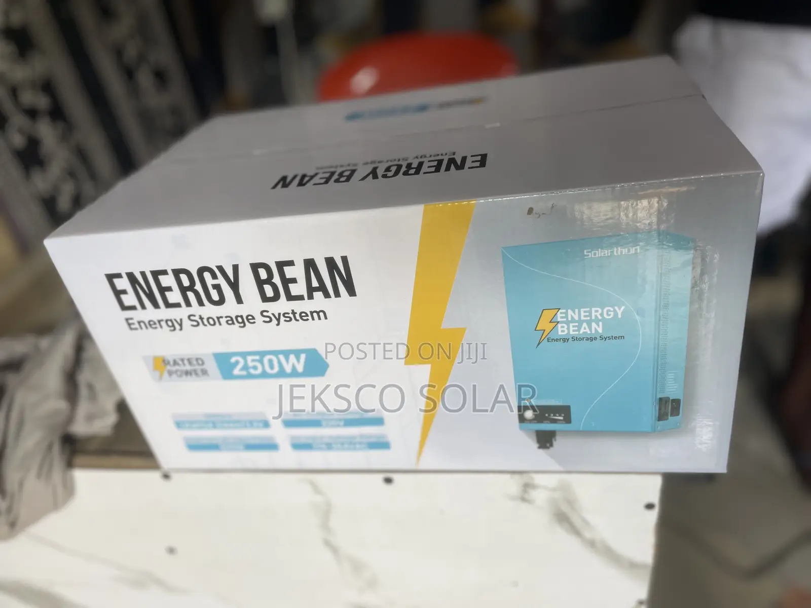 Energy Bean, Lithium Solar Generator, 1kw, 250w.