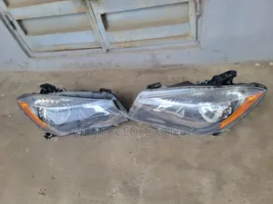 Mercedes-Benz Cla W117 Non-Charger Headlights