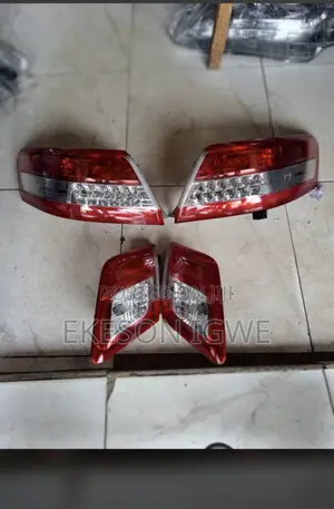 Complete Back Light Toyota Camry 2010-11