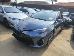 Toyota Corolla SE 4dr Sedan (1.8L 4cyl CVT) 2017 Gray
