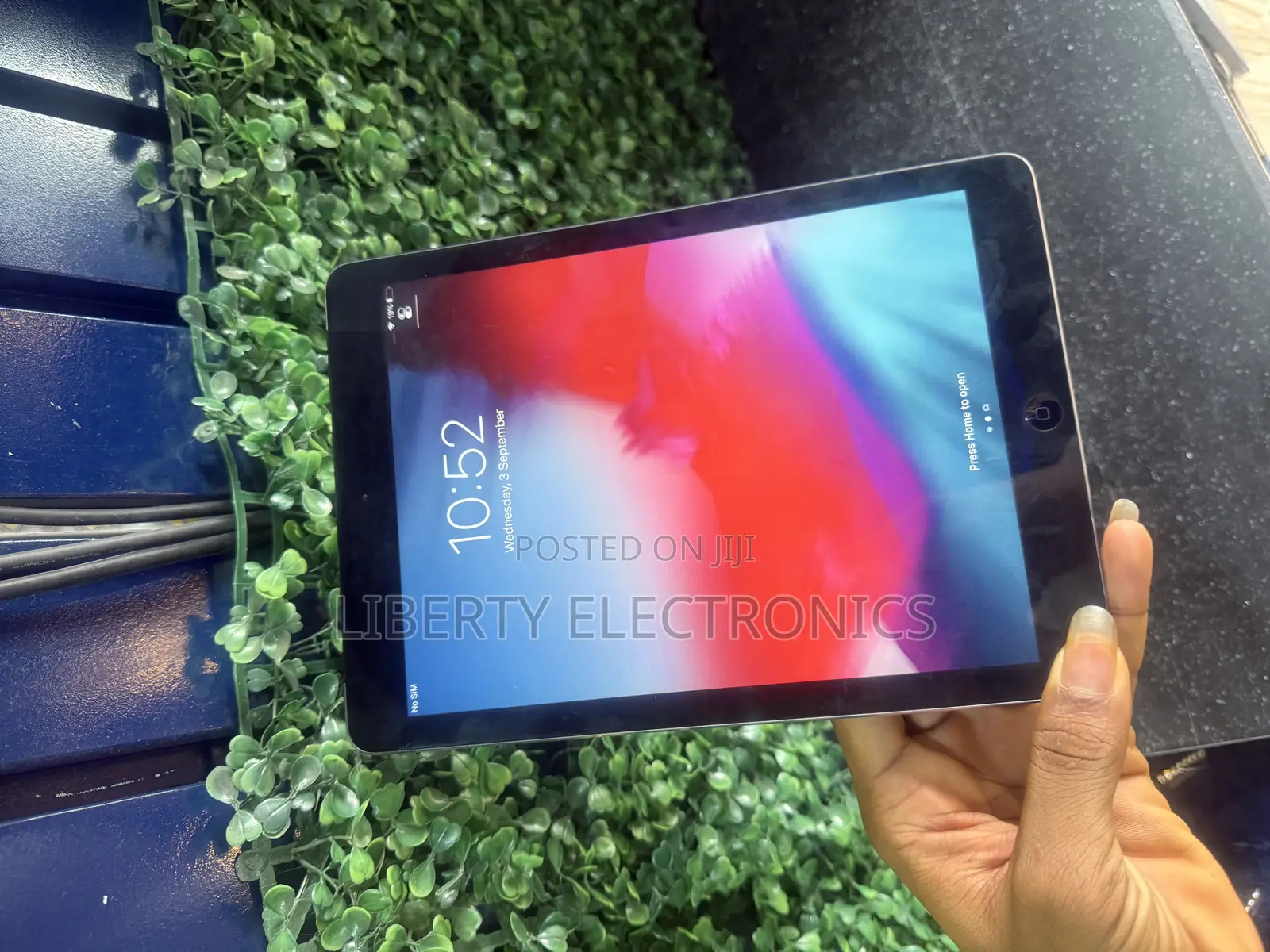 Apple iPad Air 16 GB Black