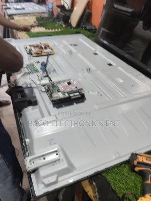 Lg 65 Smart and Hisense 65 Smart Inches