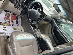 Toyota 4-Runner Limited 2008 Gray