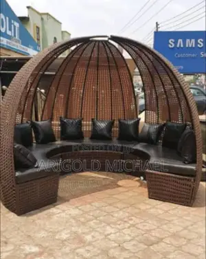 Garden Shield Chair