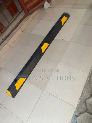 Rubber Car Stopper 1650mm