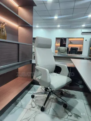 Executive Office Swivel Chair / Foreign Office Leather Swivel Chair