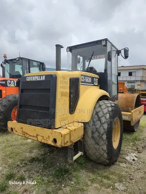 Caterpillar Drum Tyre Roller 563d