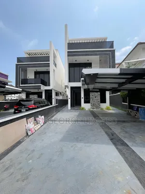 5bdrm Duplex in Ikota for sale