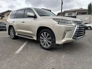 Lexus LX 2016 Gold