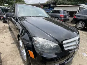 Mercedes-Benz C300 2011 Black