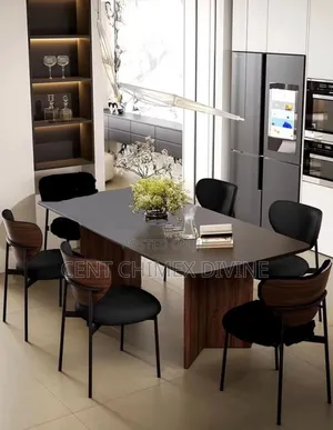 Wood Back Elangant Dinning Table and Chairs