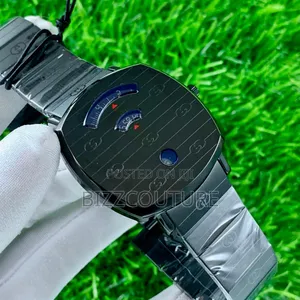 Original Gucci Black Stainless Steel Calendar Quartz Watch