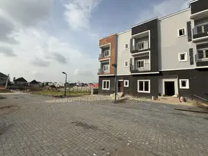 4bdrm Townhouse/Terrace in Kubwa for sale