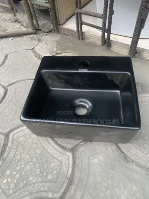 Modern Black Ceramic Countertop Wash Basin – Rectangular Design