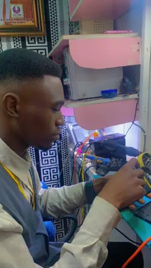 iPhones, Androids Laptop Repair Specialist