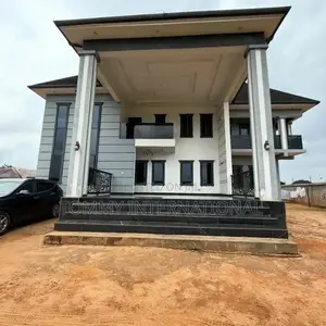 5bdrm Duplex in Alhaji Estate, Port-Harcourt for sale