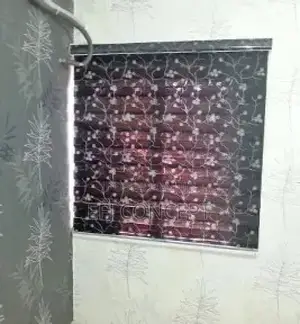Day And Night Window Blind - Lovely Attractive Oxblood Floral Pattern