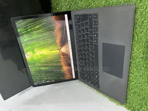 Laptop Microsoft Surface Laptop 2 8GB Intel Core i7 SSD 256GB