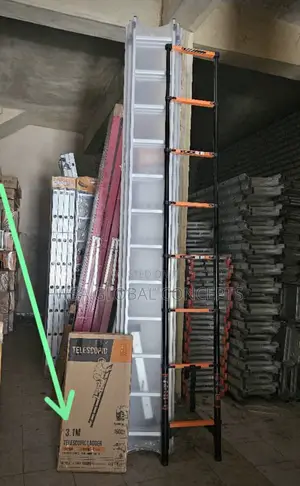 Upstrong 3.1 Meters Aluminum Telescopic Ladder