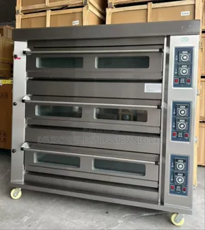 Industrial Baking Oven Bread Making for Bread and Cake.