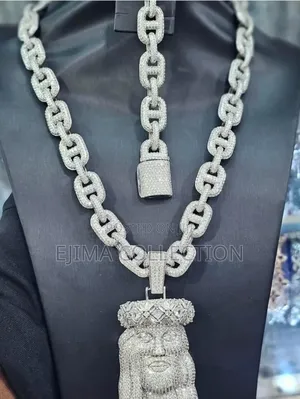 VVS Moissanite Cuban Necklace Comes With Bracelet and G R A