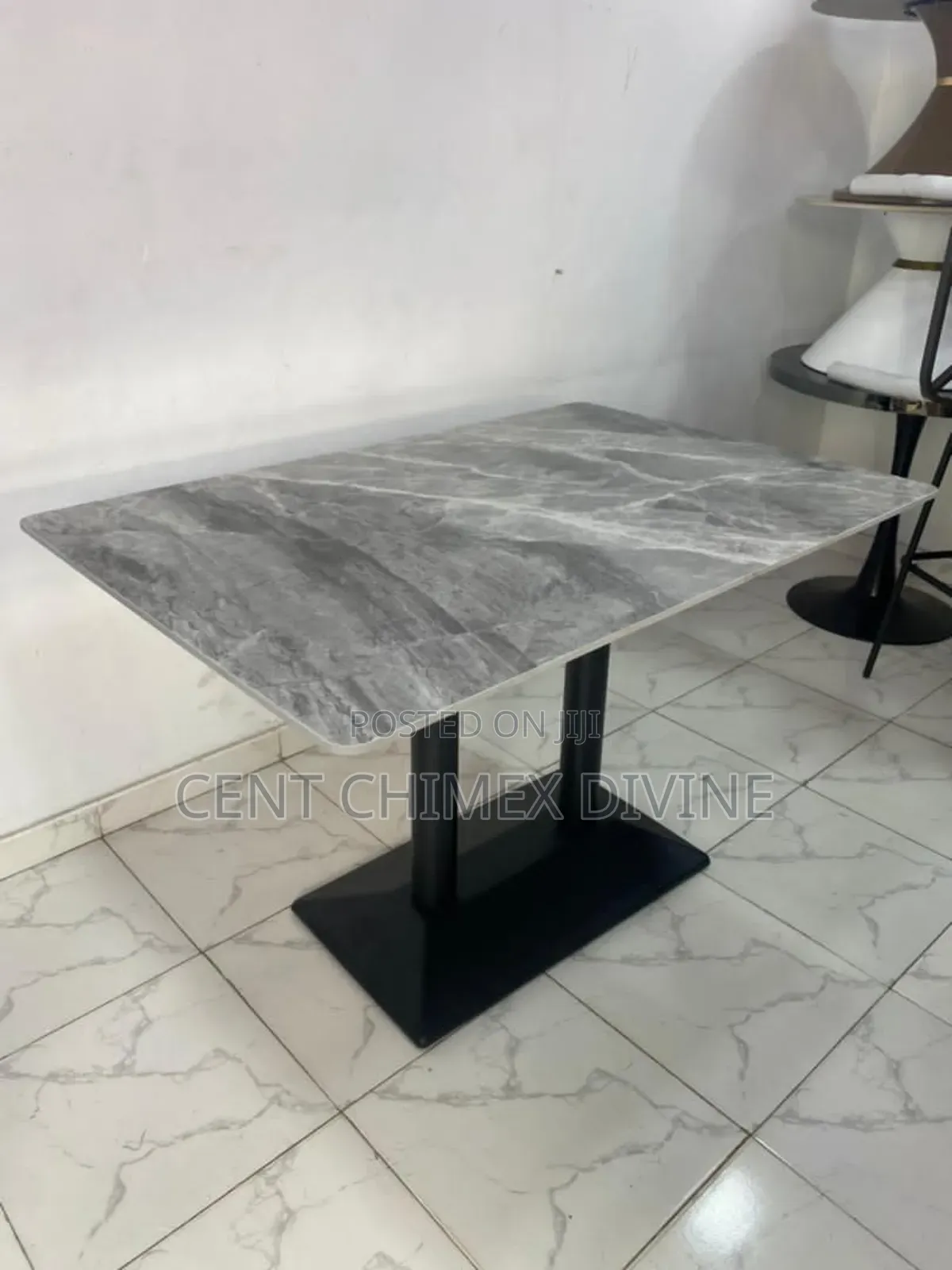 Double Pole Modern Restaurant Table