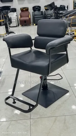 Black Unisex Salon Chair