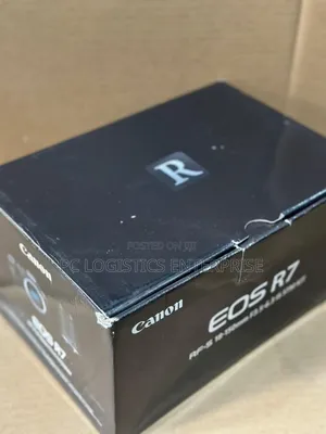 Canon Eos R7
Mirrowless Camera