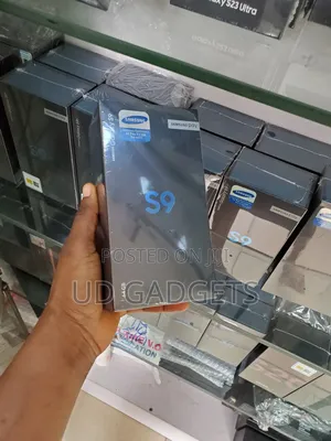 New Samsung Galaxy S9 64 GB Purple