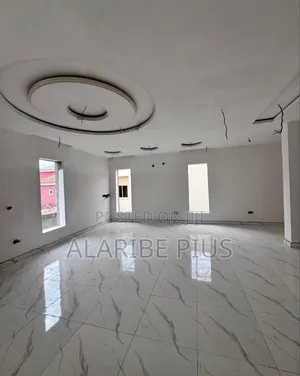 6bdrm Duplex in Fully Detached, Wuse 2 for sale