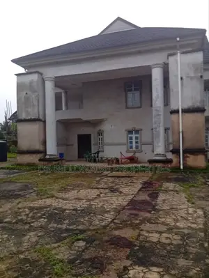 6bdrm Duplex in Owerri for sale