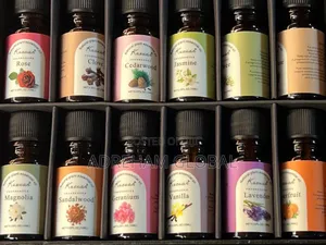 Natural Plant 10ml Essential Oil
Available in Rose, Clove, Cedarwood,