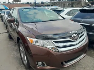Toyota Venza XLE 4dr Wagon AWD (2.7L 4cyl 6A) 2015 Brown