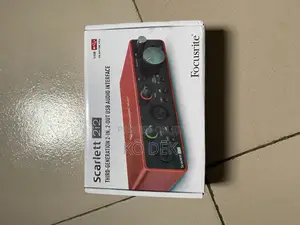 Scarlett 2i2 (Third Generation 2-In, 2-Out USB Audio Interface)