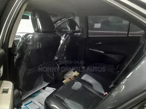 Toyota Camry SE 4dr Sedan (2.5L 4cyl 6A) 2013 Gray