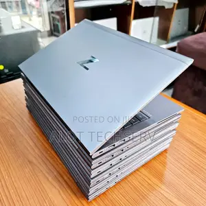 Laptop HP ZBook Firefly G8 16GB Intel Core I7 SSD 512GB