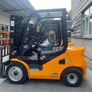 Un Forklift. 3ton Un Forklift