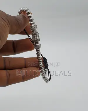 Luxe Silver Sizeable Unique Men's Bracelet