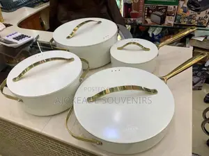 Uakeen  Ceramic Pot