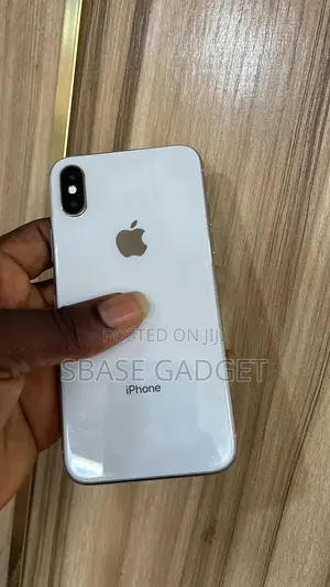 Apple iPhone X 64 GB White